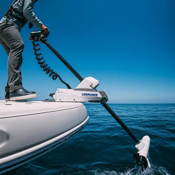 Moteur Lowrance Recon FW GPS maintien position eau douce
